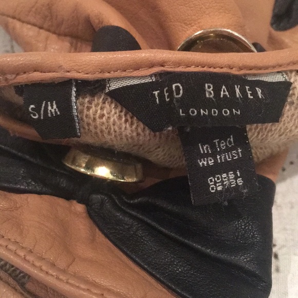 TED BAKER leather gloves w/black bow & hardware - Picture 6 of 8